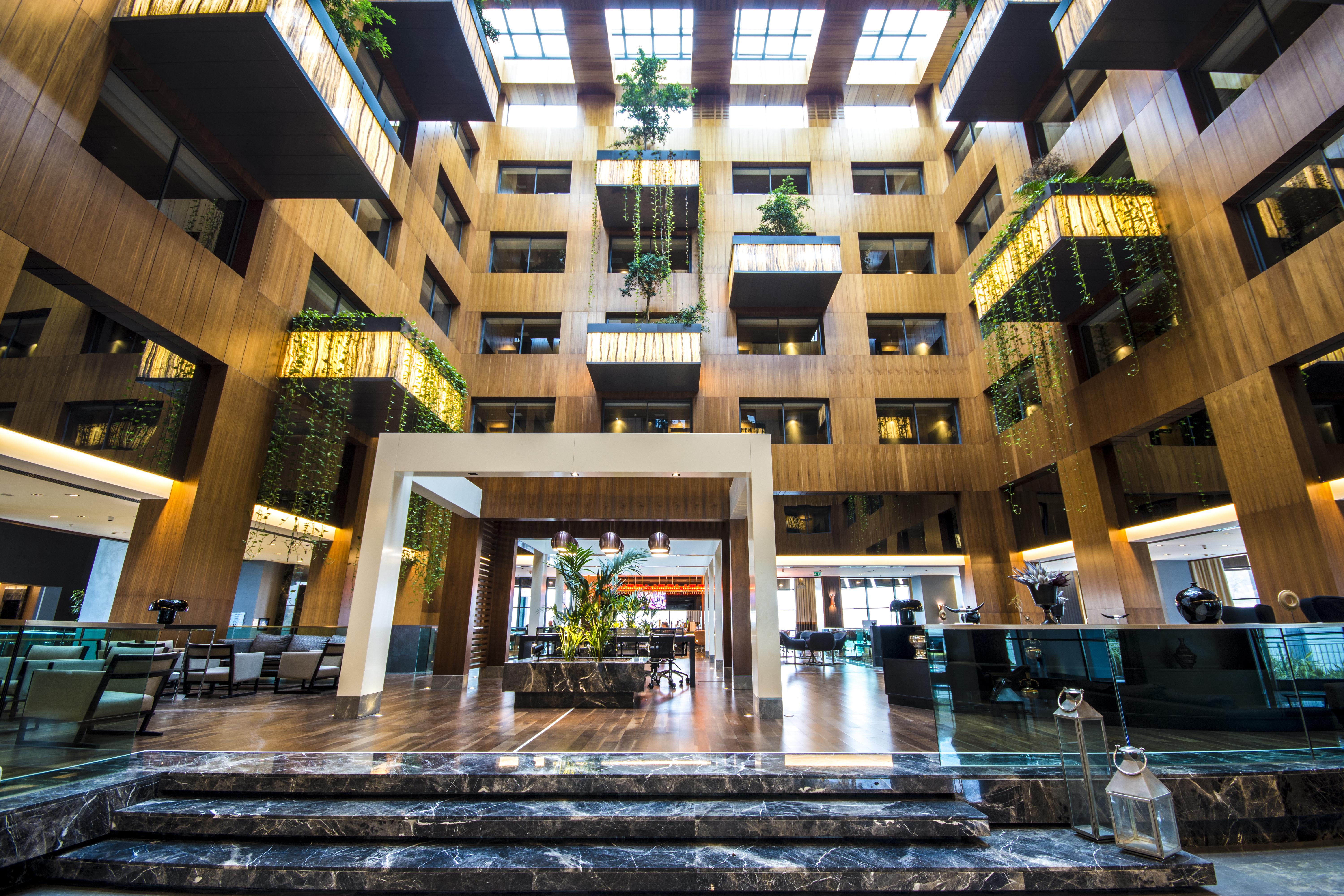 Radisson Blu Hotel & Spa, Istanbul Tuzla Exterior photo The hotel's lobby