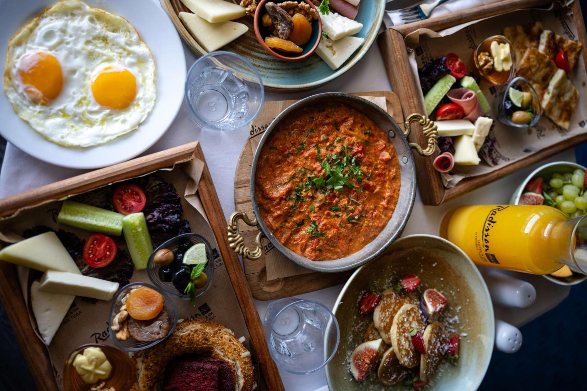 Radisson Blu Hotel & Spa, Istanbul Tuzla Exterior photo Turkish breakfast